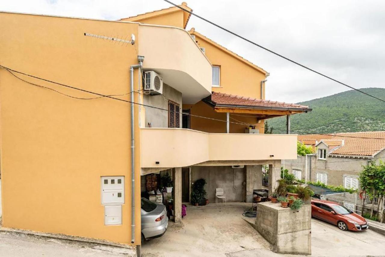 Apartment Matej Mokošica Esterno foto
