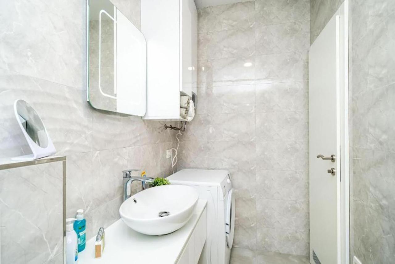 Apartment Matej Mokošica Esterno foto